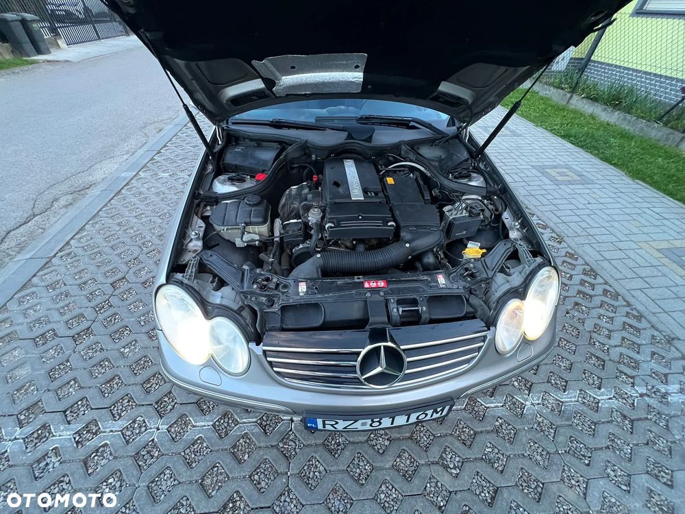 Mercedes-Benz CLK - 25
