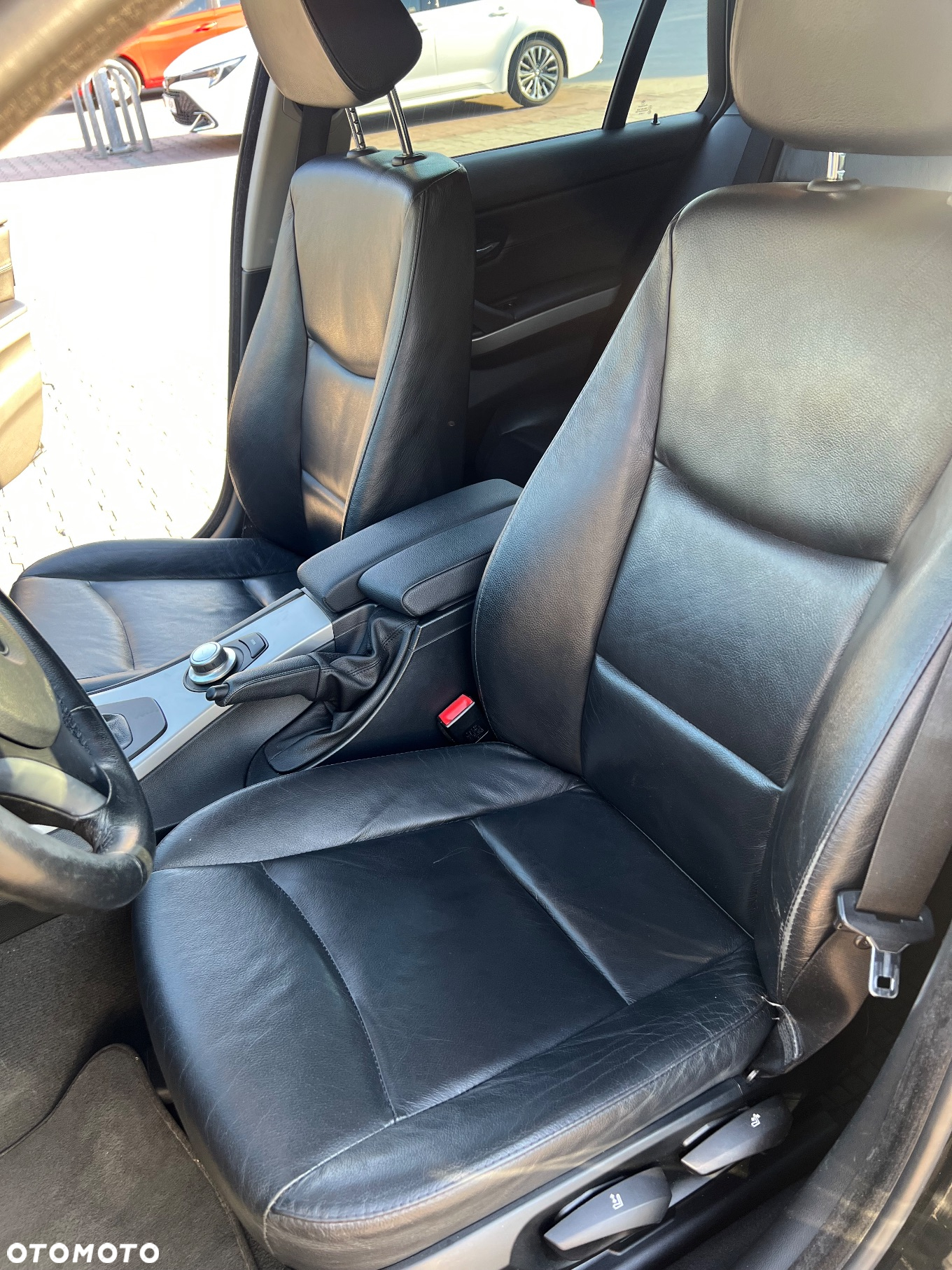 BMW Seria 3 320d DPF Touring - 4