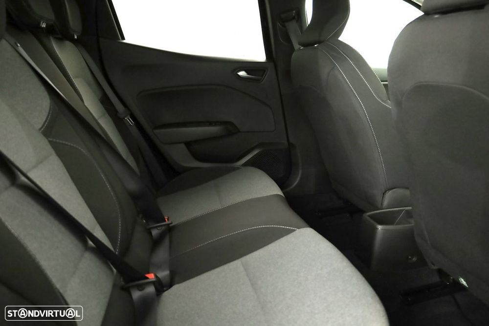 Renault Clio 1.0 TCe Evolution - 23