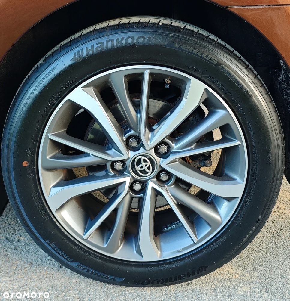 Toyota Avensis 2.0 D-4D Prestige - 21