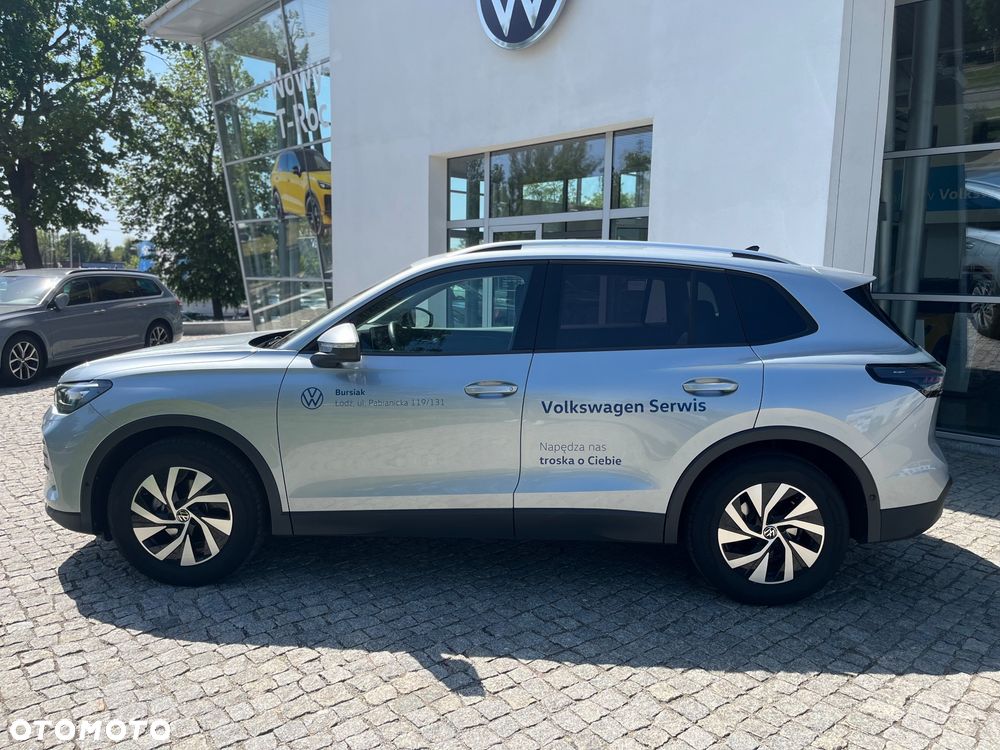 Volkswagen Tiguan - 11