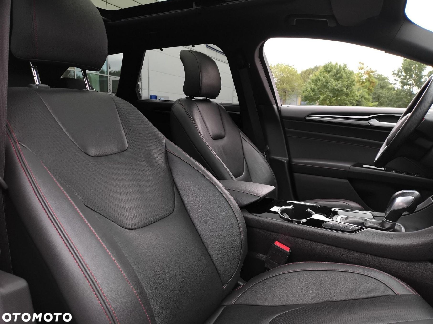 Ford Mondeo 2.0 Hybrid ST-Line X - 27