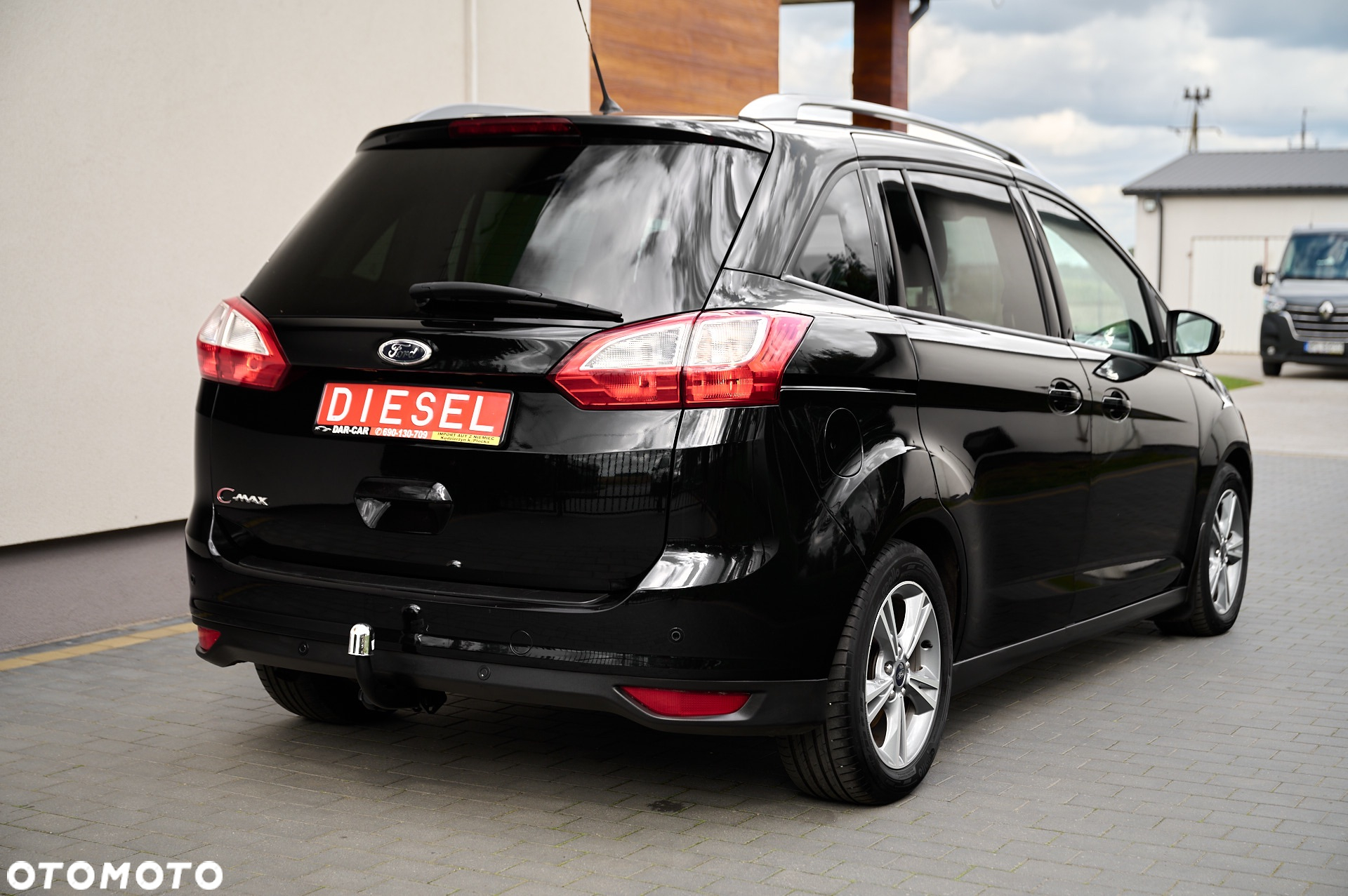 Ford Grand C-MAX - 13