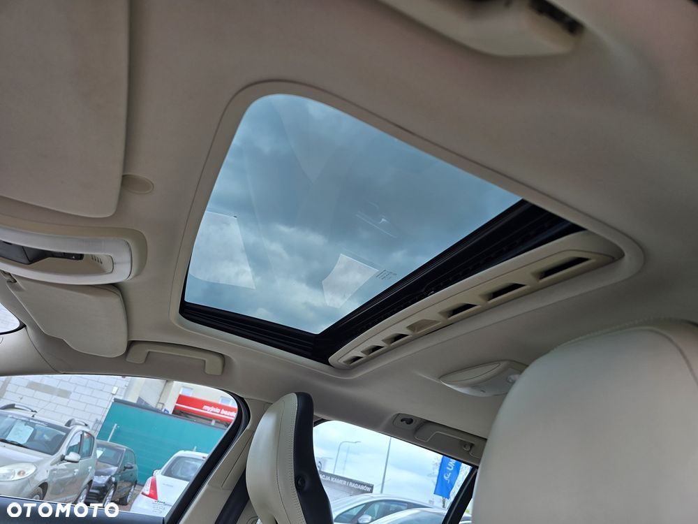 Volvo V60 D3 Momentum - 11