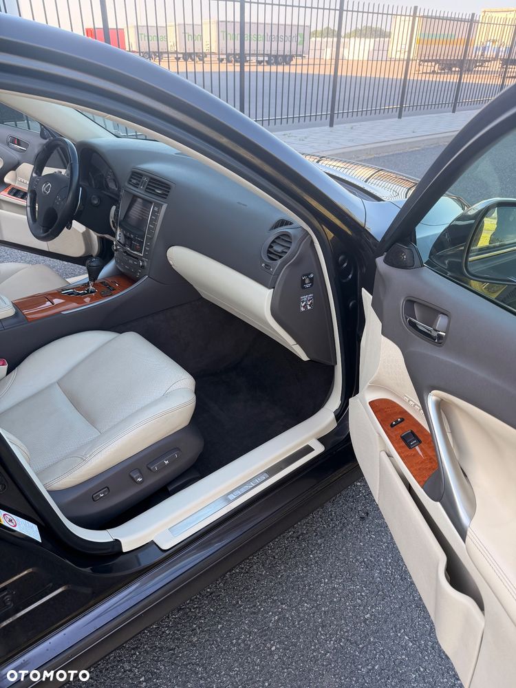 Lexus IS 250 Prestige - 6
