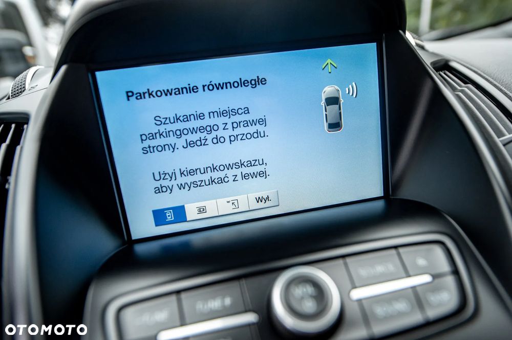 Ford Kuga 2.0 TDCi 4x4 ST-Line - 38