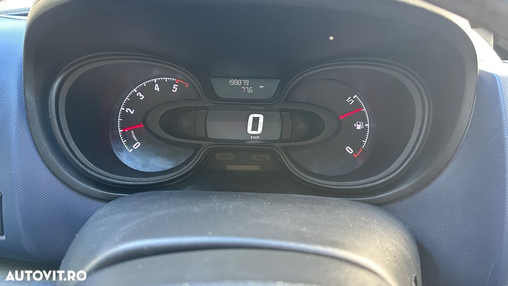Opel Vivaro - 13