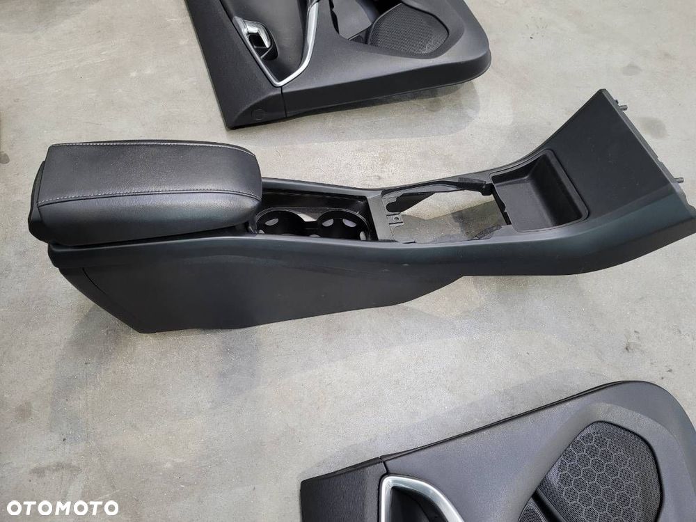 WNĘTRZE FOTELE KANAPA BOCZKI TUNEL KOMPLET PÓŁSKÓRA VOLVO V40 II EU - 10