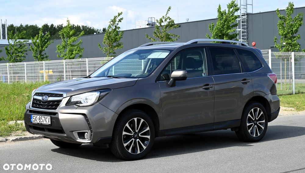 Subaru Forester 2.0 XT Platinum Lineartronic - 10