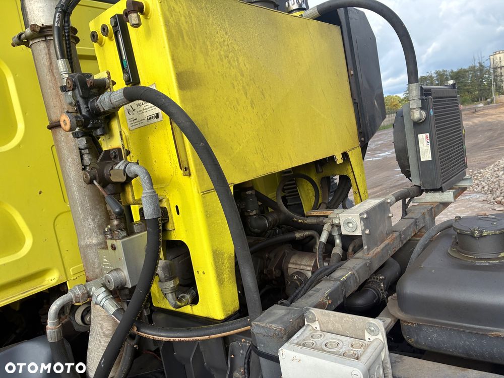 Renault Midlum 240 4x4 - 17