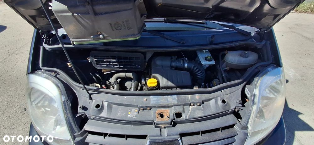 Renault Trafic - 15