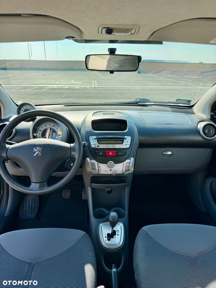 Peugeot 107 1.0 Trendy 2-Tronic - 8