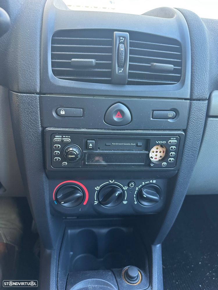 Renault Clio 1.2 - 13