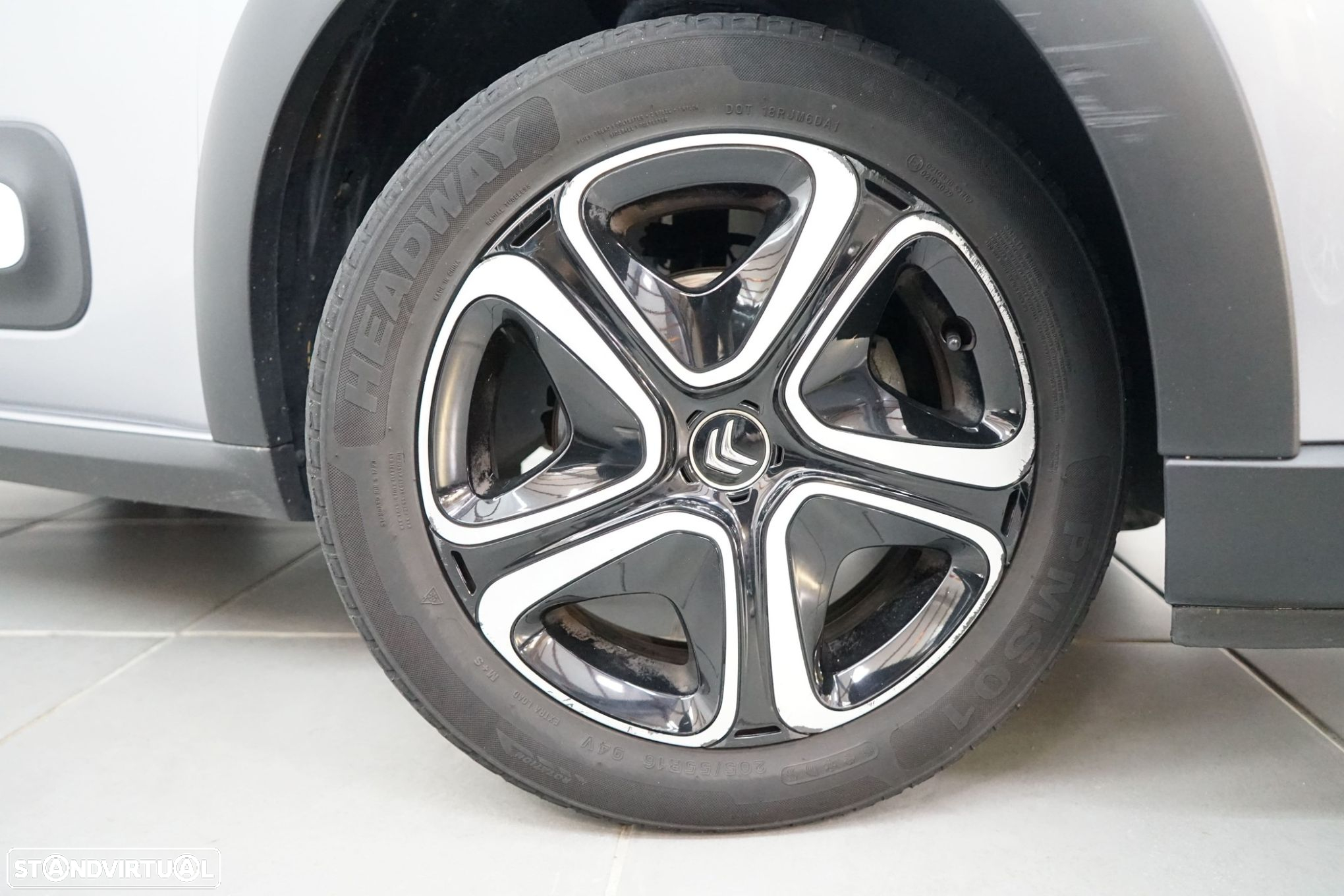 Citroën C3 1.2 PureTech Shine - 10