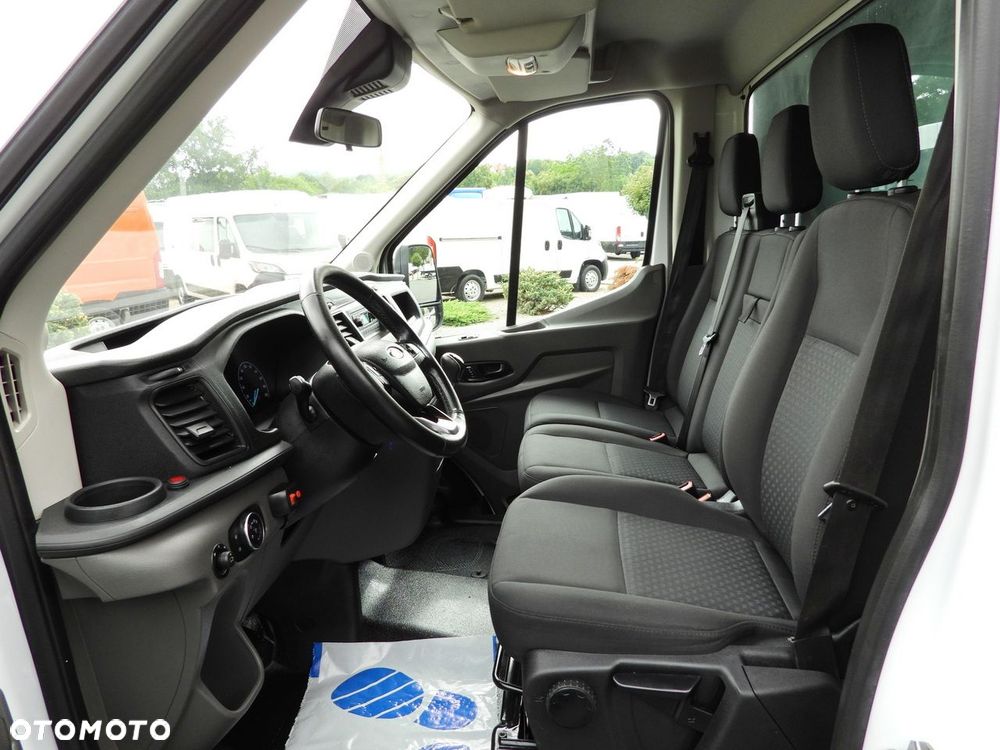 Ford TRANSIT  PLANDEKA 8 PALET TEMPOMAT LEDY BLIŹNIACZE KOŁA KLIMATYZACJA  130KM - 27