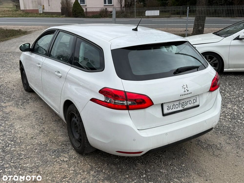 Peugeot 308 1.5 BlueHDi Active S&S EAT8 - 8