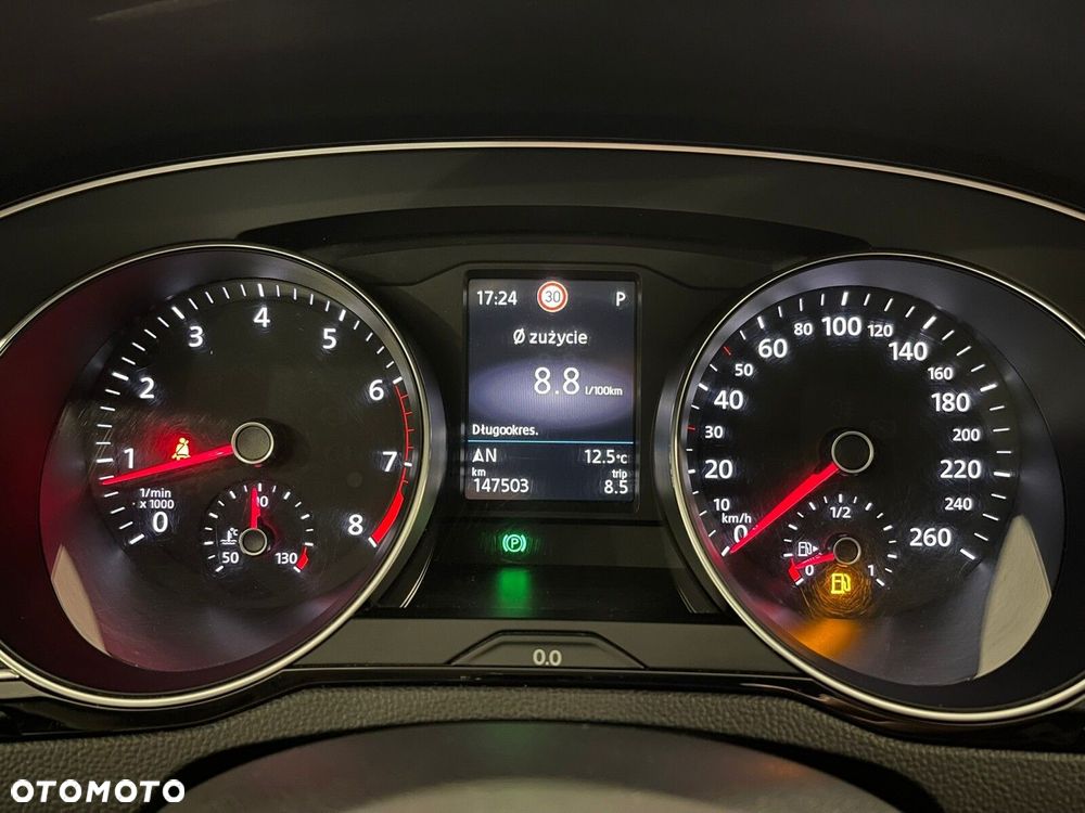 Volkswagen Passat 1.8 TSI BMT Highline DSG - 27