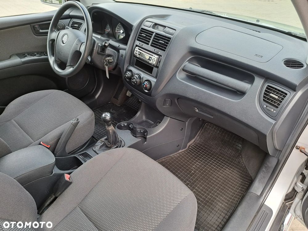 Kia Sportage - 16