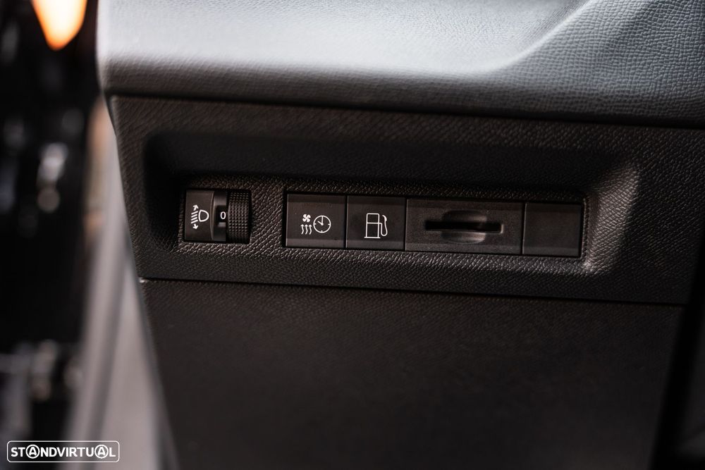 Peugeot 308 SW 180 e-EAT8 Allure - 24