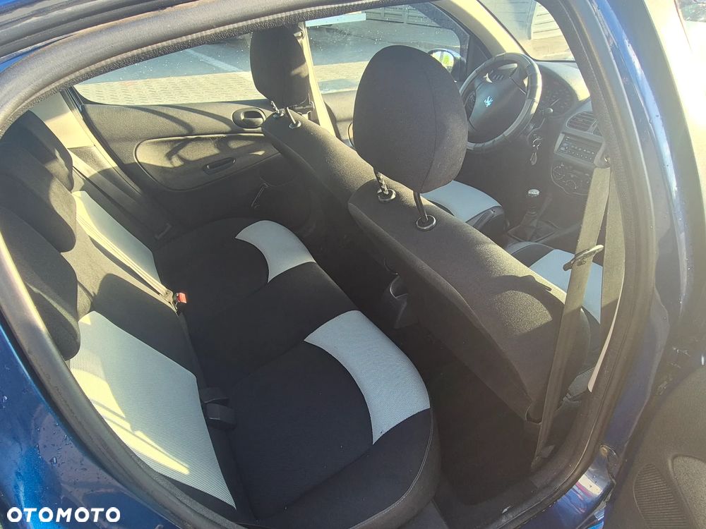 Peugeot 206 1.4 Happy - 8