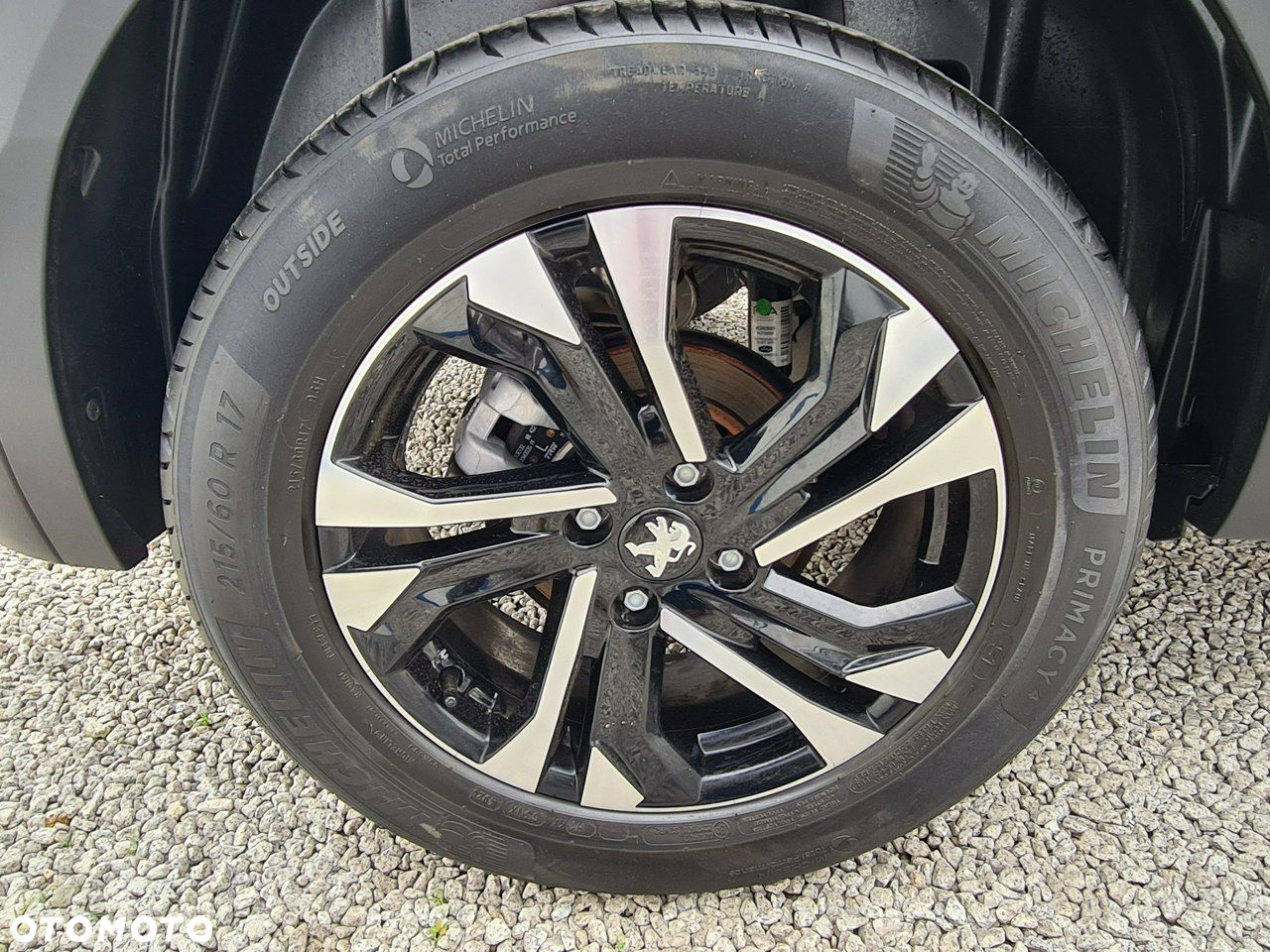 Peugeot 2008 1.2 PureTech Allure S&S - 37