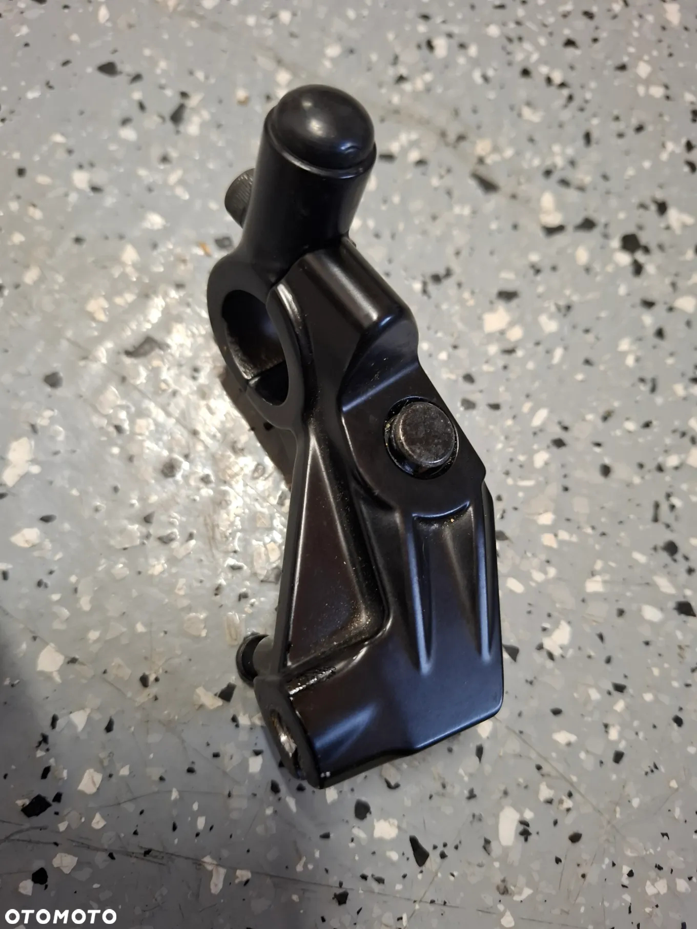 Triumph Street Triple 660 765 mocowanie klamki - 2