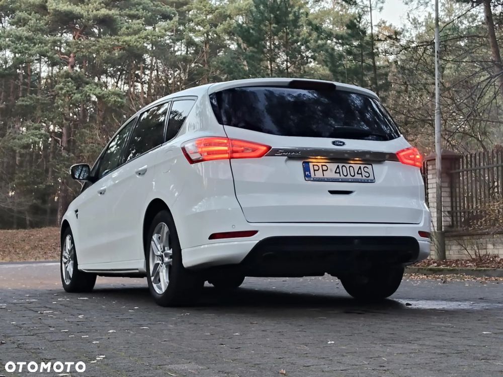 Ford S-Max - 10