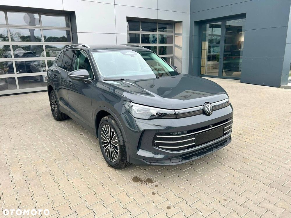 Volkswagen Tiguan - 5