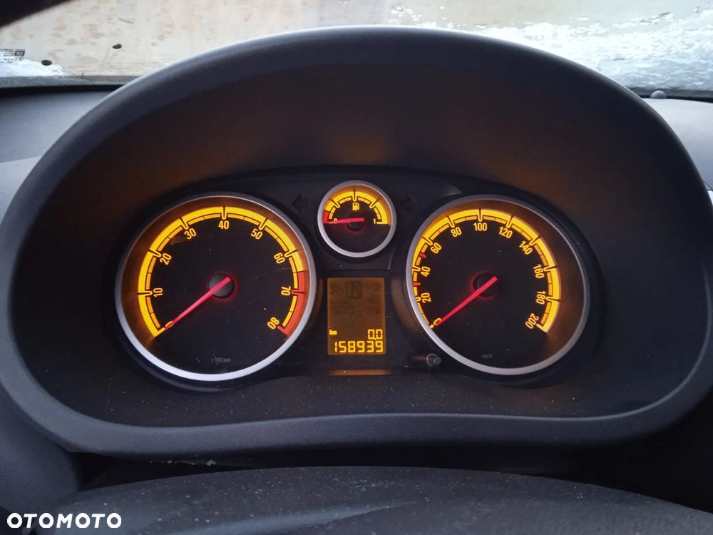 Opel Corsa 1.2 16V Cosmo - 8