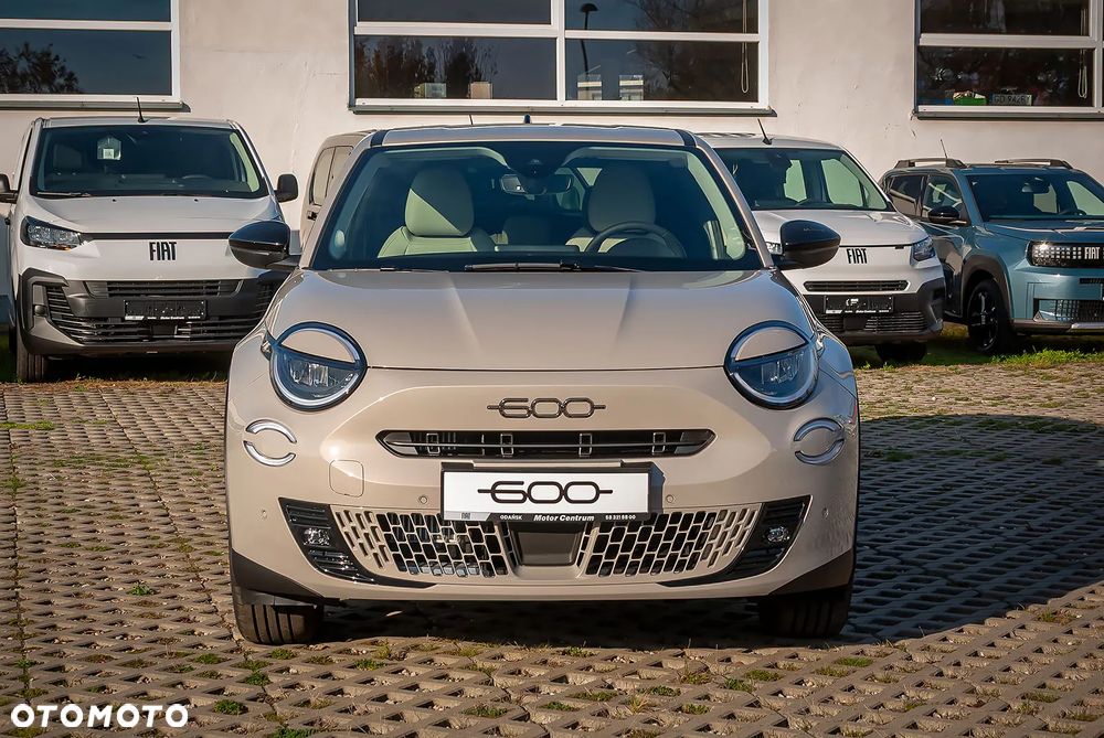 Fiat 600 1.2 Turbo La Prima eDCT - 5