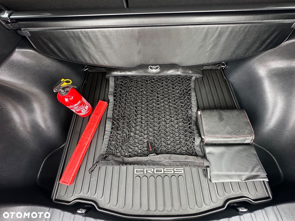 Toyota Corolla Cross - 33