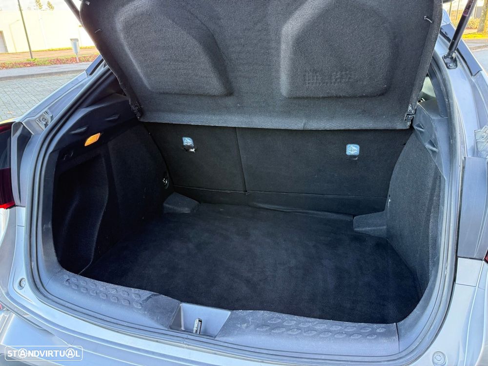 Toyota C-HR 1.8 Hybrid Square Collection - 24