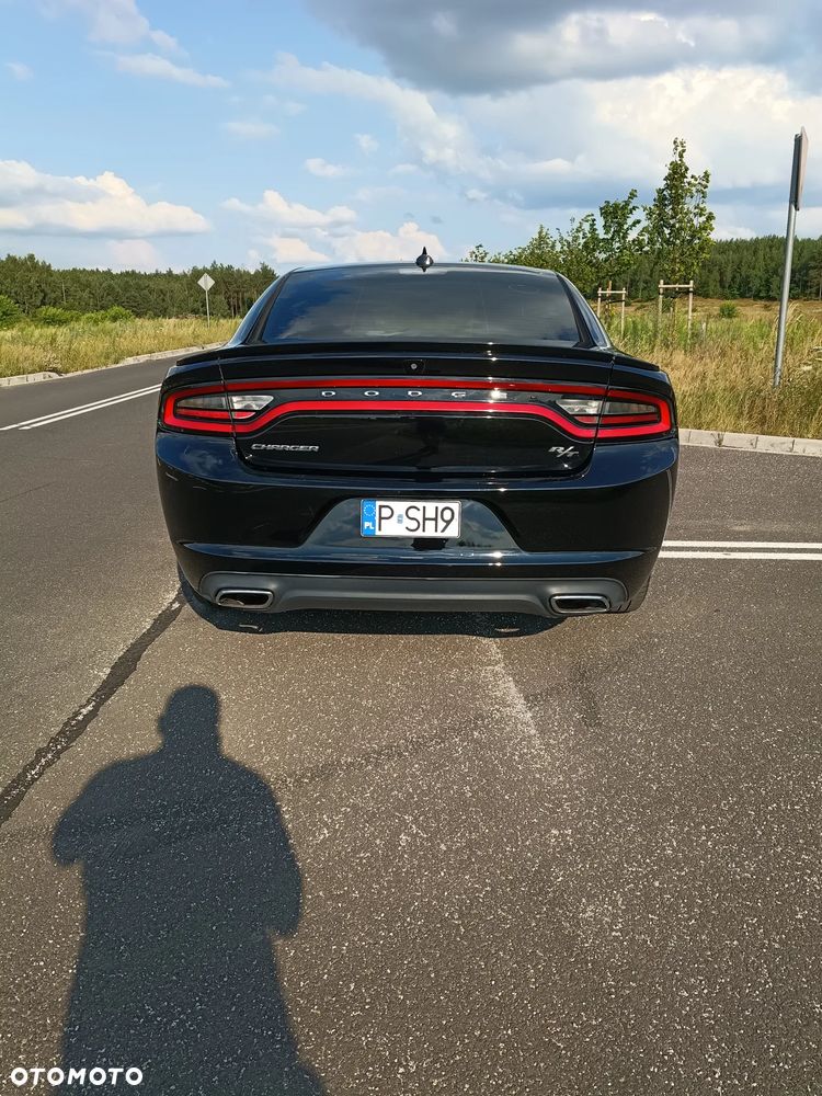 Dodge Charger 5.7 V8 RT - 6