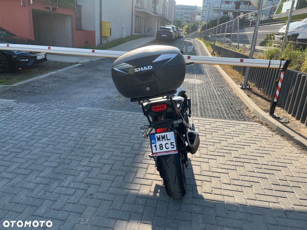 Honda CB - 4