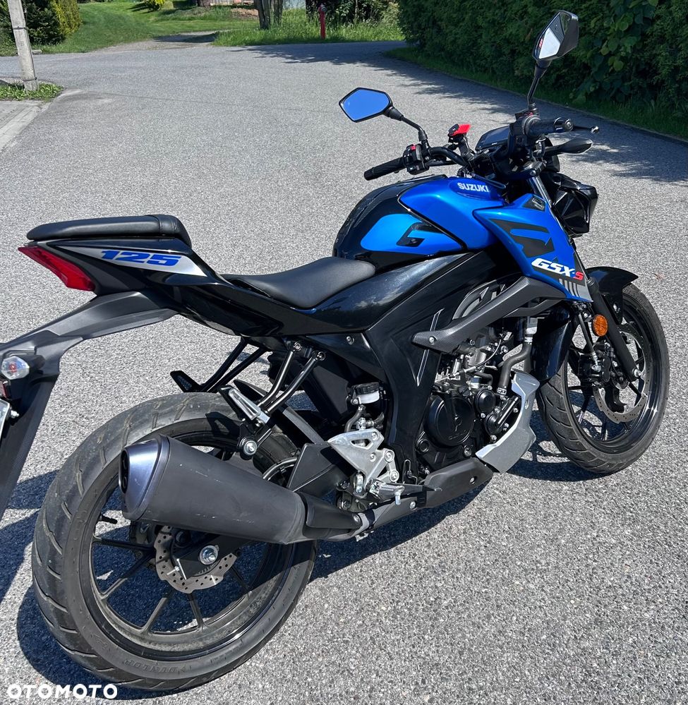 Suzuki GSX - 4