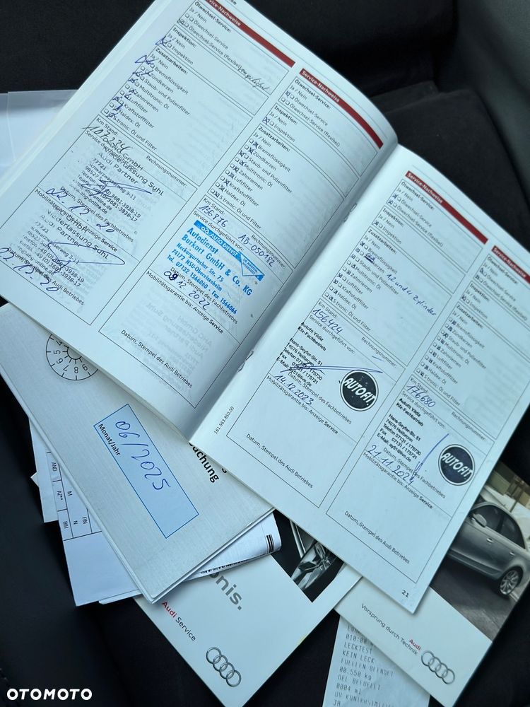 Audi A4 Limousine 2.0 TDI DPF clean diesel multitronic Ambiente - 32