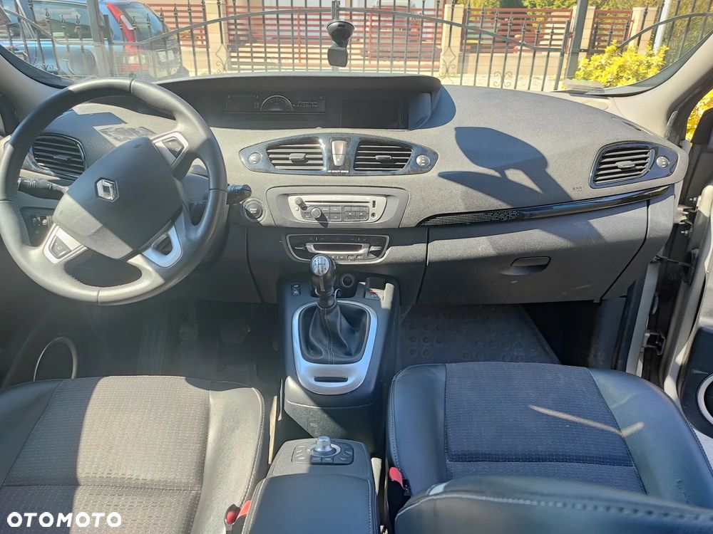 Renault Scenic 1.5dCi TomTom Edition - 12