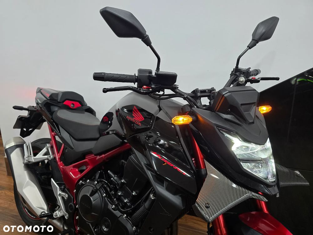 Honda Hornet - 34