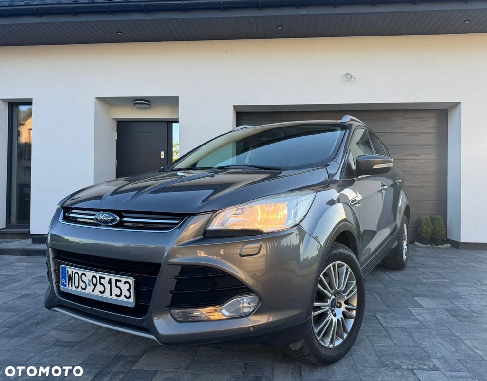 Ford Kuga 1.6 EcoBoost 2x4 Titanium - 2