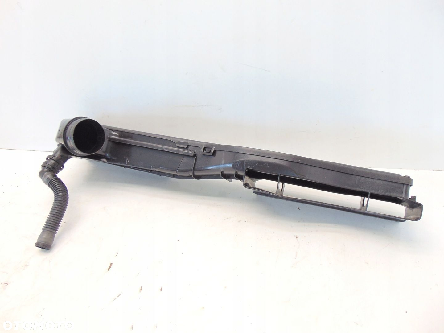 KIEROWNICA WLOT DOLOT POWIETRZA AUDI A3 8V 2.0 TDI 5Q0129254B - 2