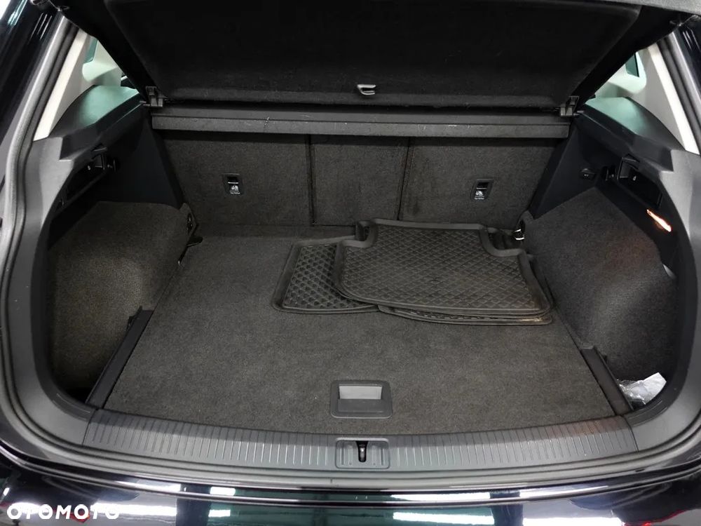 Volkswagen Tiguan 2.0 TDI SCR 4MOTION DSG Highline - 38