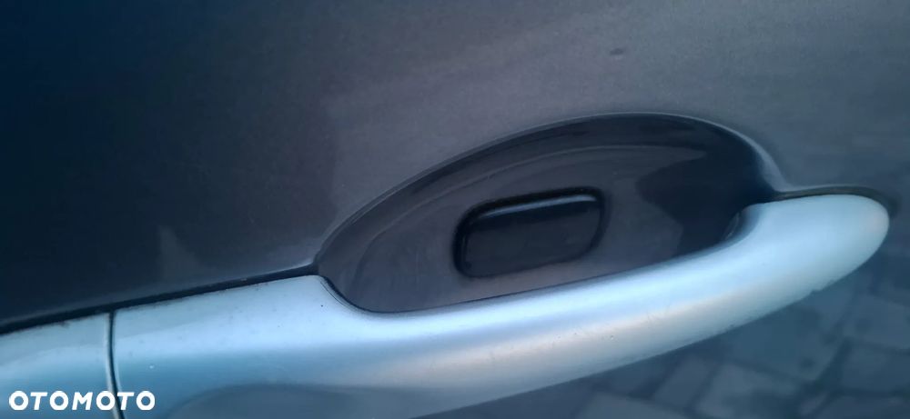 Renault Scenic 1.6 16V 110 Dynamique - 20