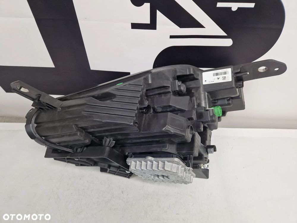 Prawy reflektor lampa przód LED MASERATI GRECALE - 10