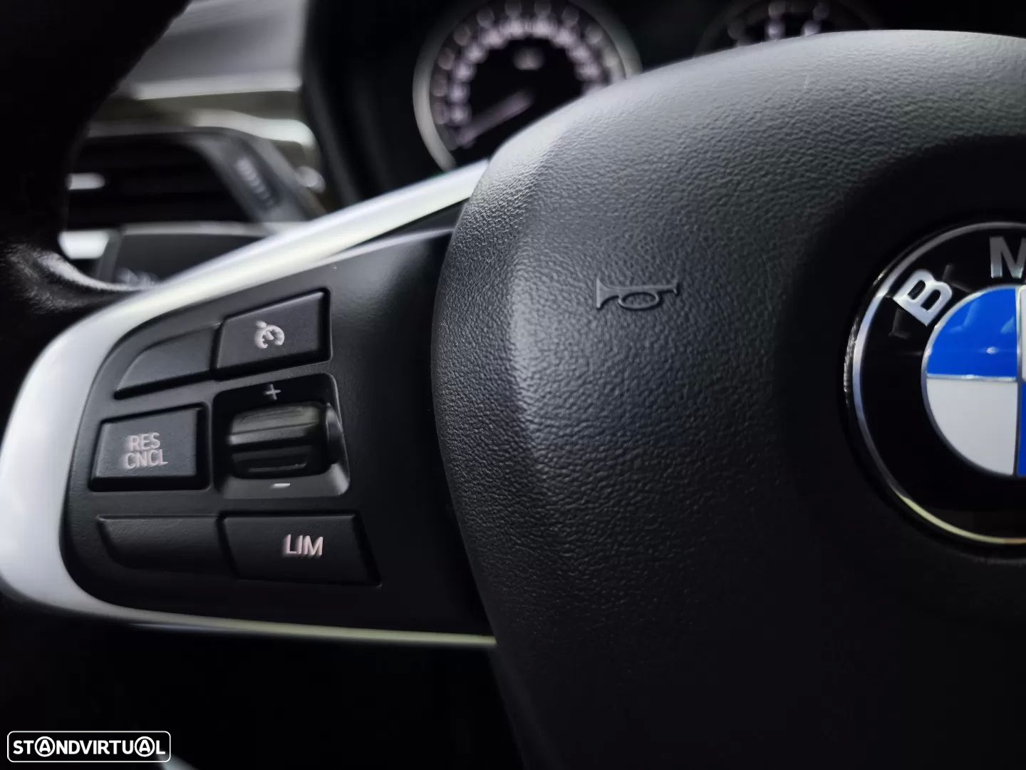 BMW X1 18 i sDrive xLine - 28
