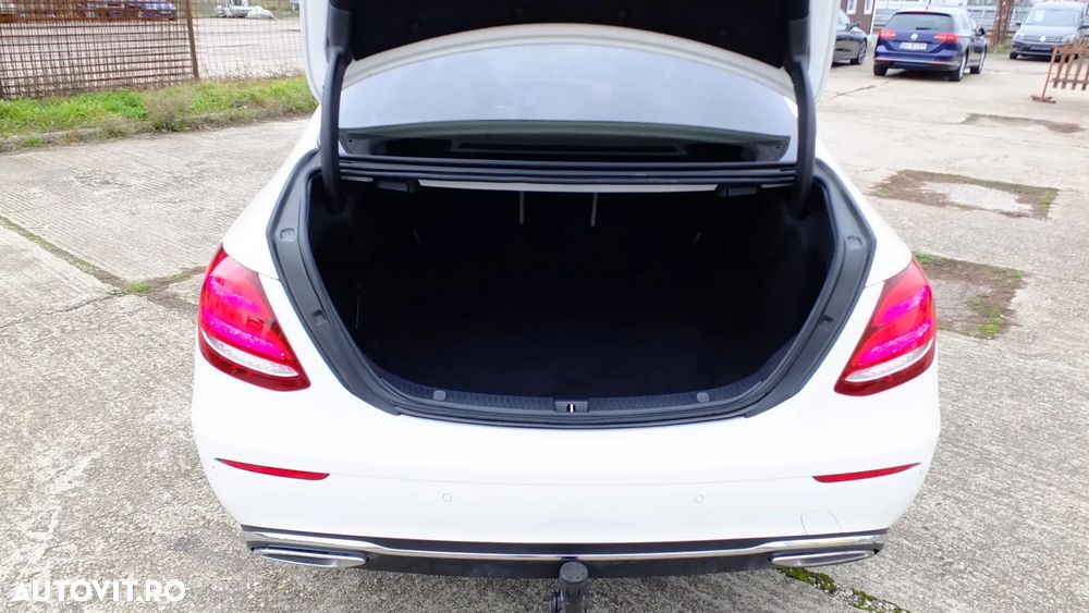 Mercedes-Benz E 220 d 9G-TRONIC Exclusive - 30