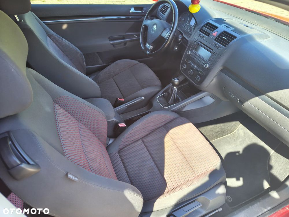 Volkswagen Golf 2.0 TDI DPF GT - 10