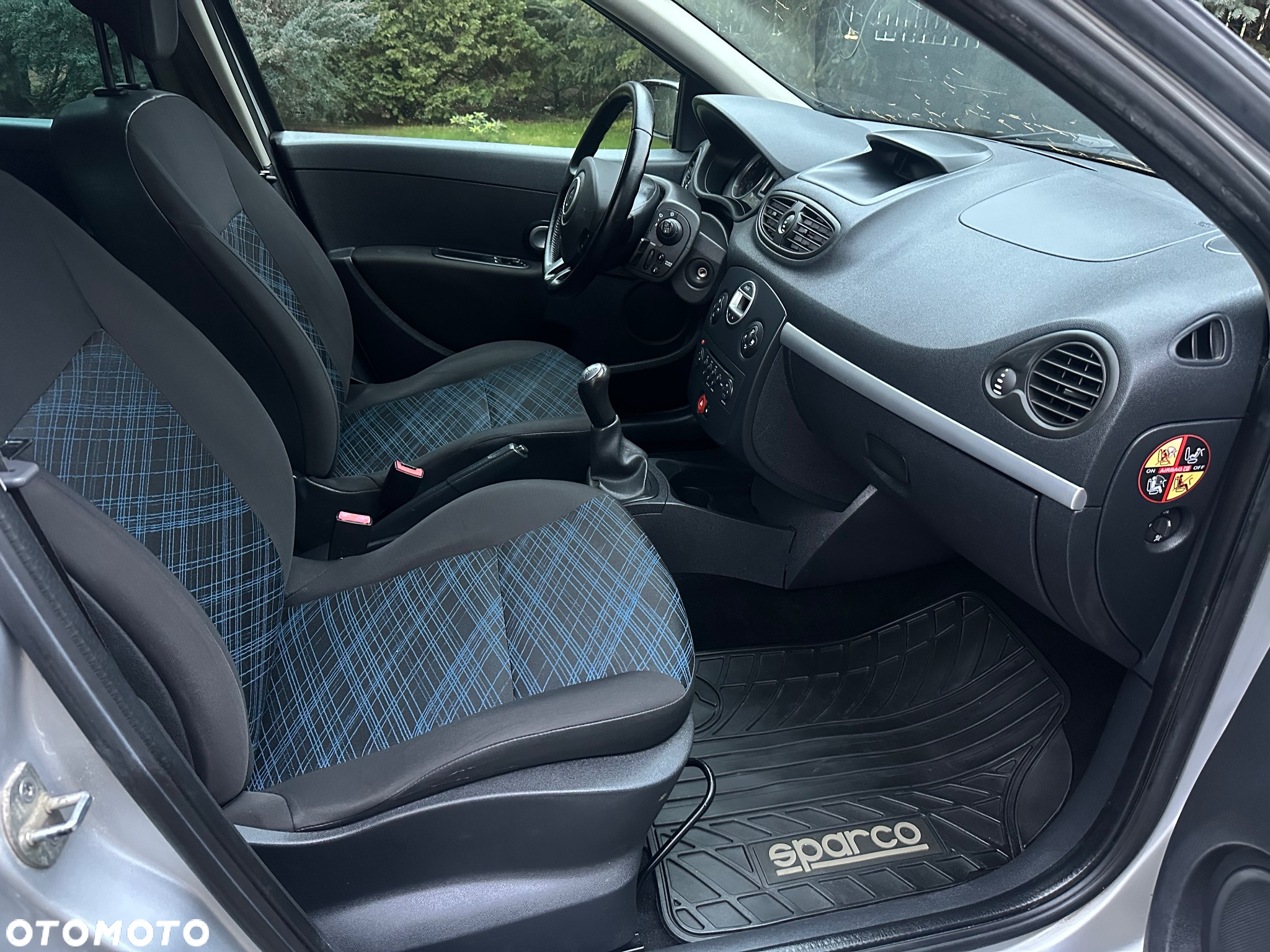 Renault Clio 1.2 16V Privilege - 20