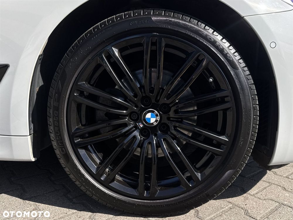 BMW Seria 5 520d xDrive - 6