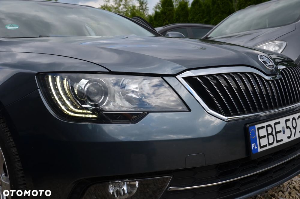 Skoda Superb 2.0 TDI Green tec 4x4 Exclusive - 9