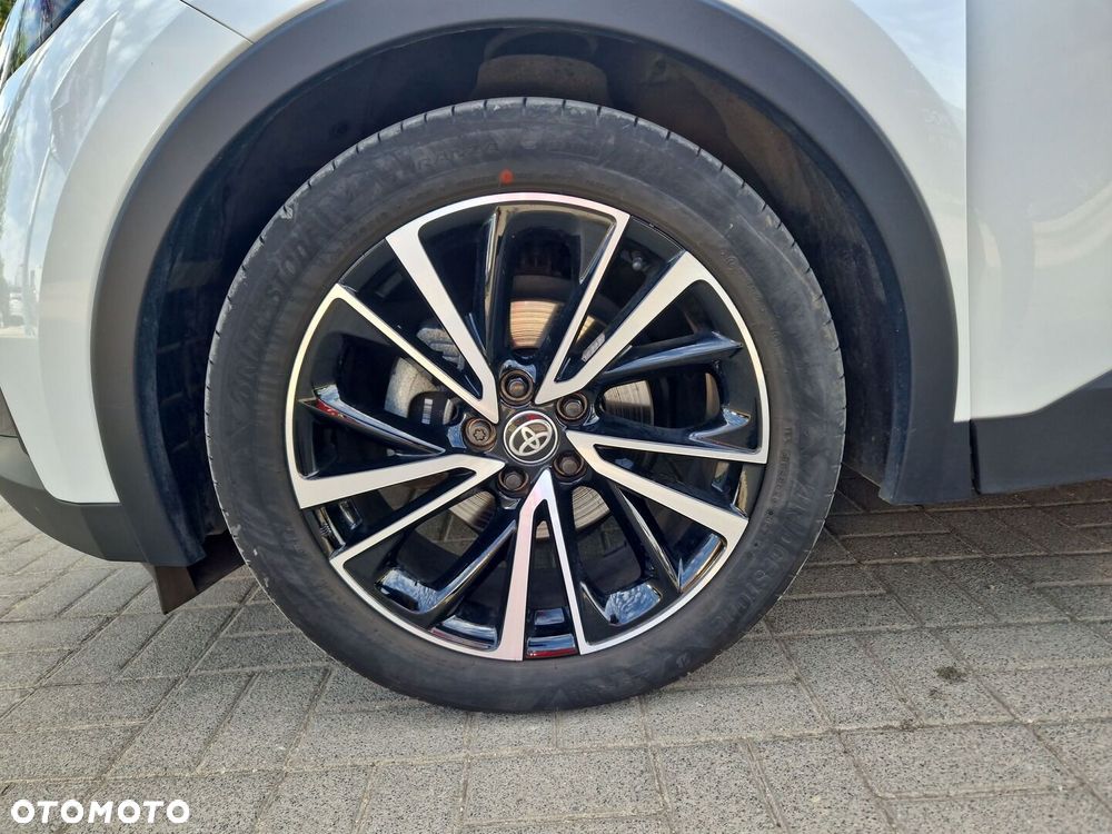 Toyota C-HR - 23